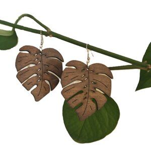 ❤️ 4/$20 New Monstera leaf earrings Brown wood lightweight 3" dangle Boho plant